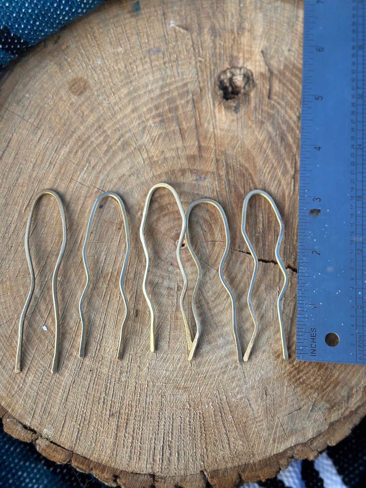 Classic Lightweight Medium Hair Pin